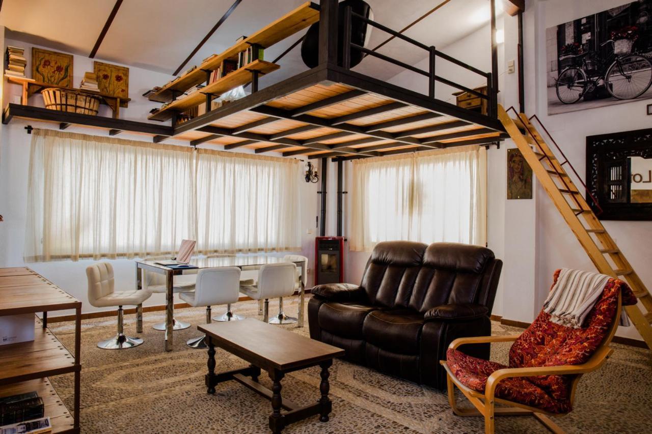Apartamento Loft La Encina Torrejón el Rubio Buitenkant foto
